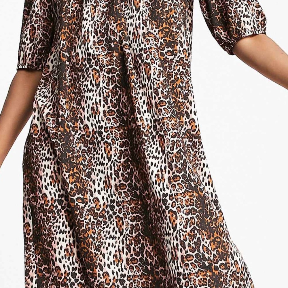 Chic Animal Print Midi Dress